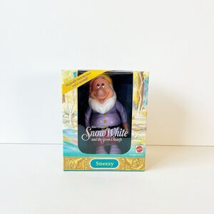1992 Mattel Disney Snow White and the 7 Dwarfs Sneezy Doll Magic Color Change